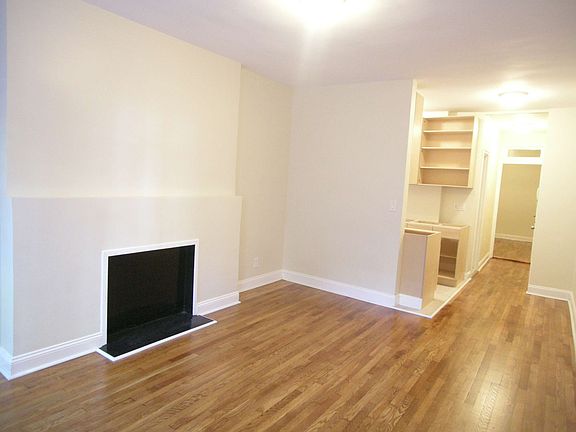 4th image of 34 Morton St APT 2A