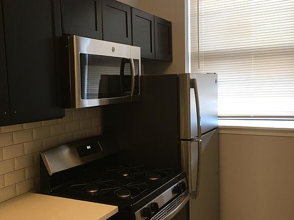 4th image of 837 W Sunnyside Ave APT 308