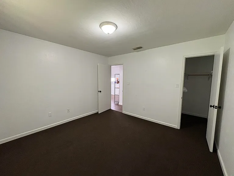 1105 Brafforton Dr — Photo 27