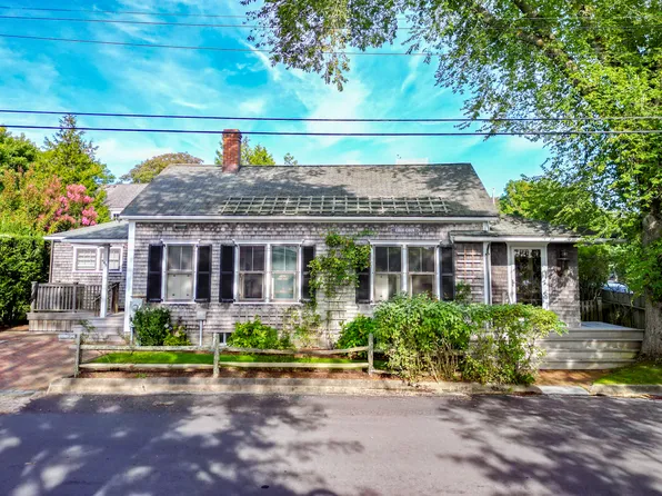 65 N Liberty St, Nantucket, MA 02554