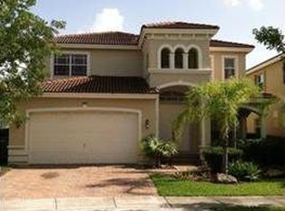 8995 SW 207th St, Cutler Bay, FL 33189