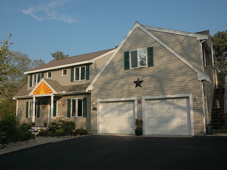 1st image of 15 Lakewood Dr