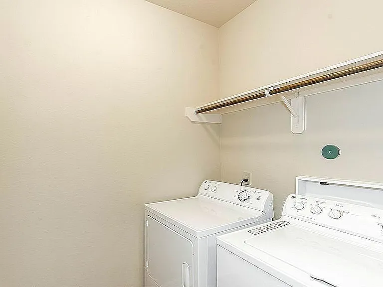 63 Woodland Hills Dr #1A — Photo 13