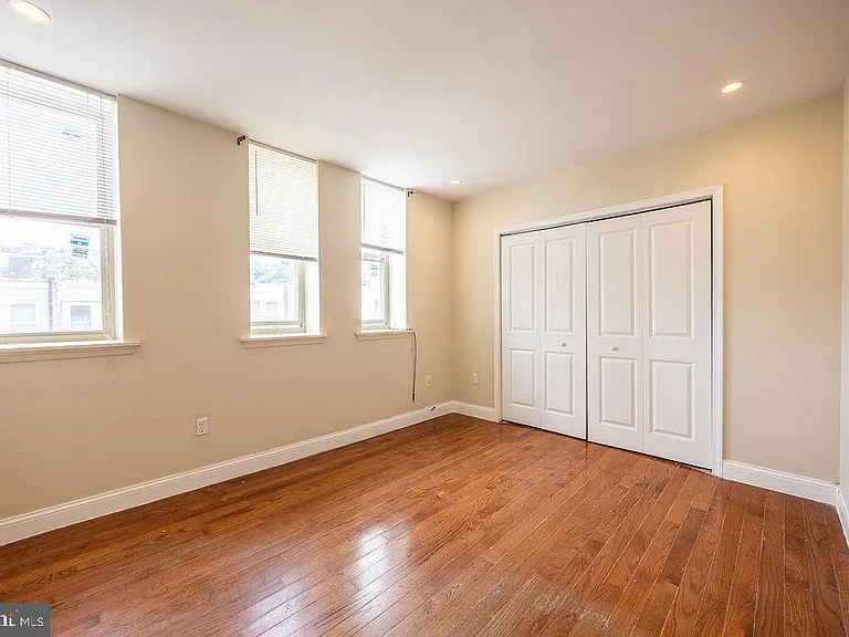 4706 Chestnut St #3B — Photo 4