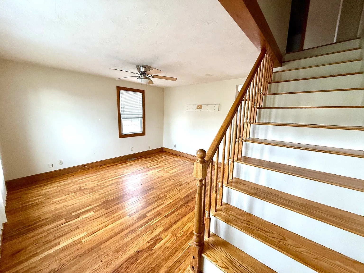 2 bed, 1.0 bath, 832 sqft, $2,700 — Photo 4
