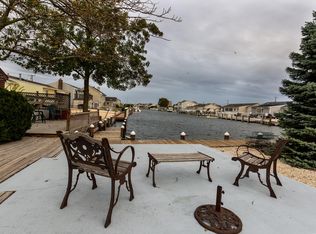 711 Bermuda Dr, Toms River, NJ 08753