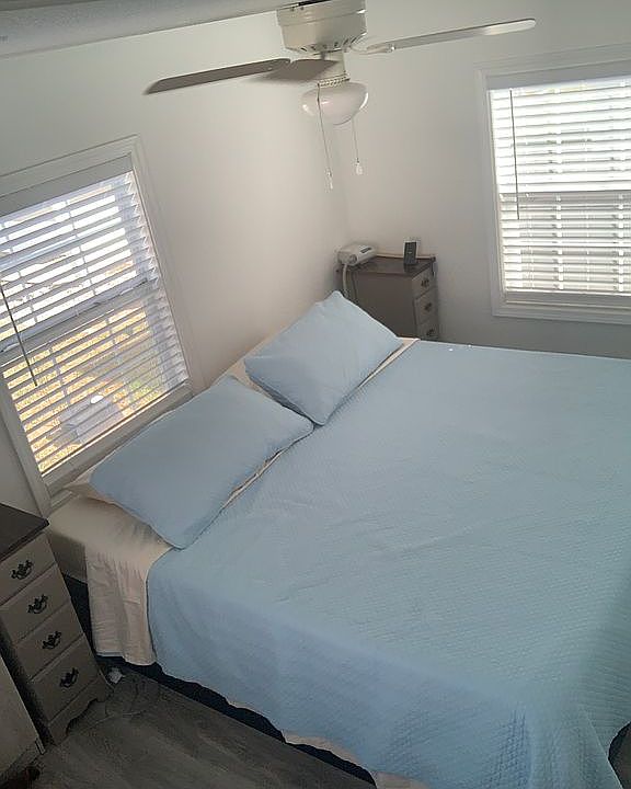1st image of 2921 La Quinta Dr