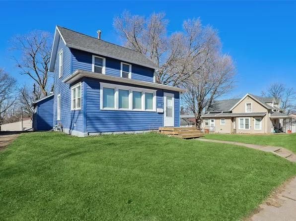 427 West St, Grinnell, IA 50112