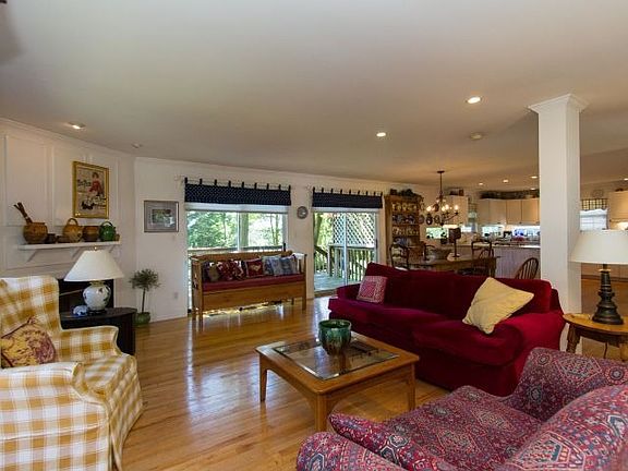 2nd image of 15 Chestnut Ave