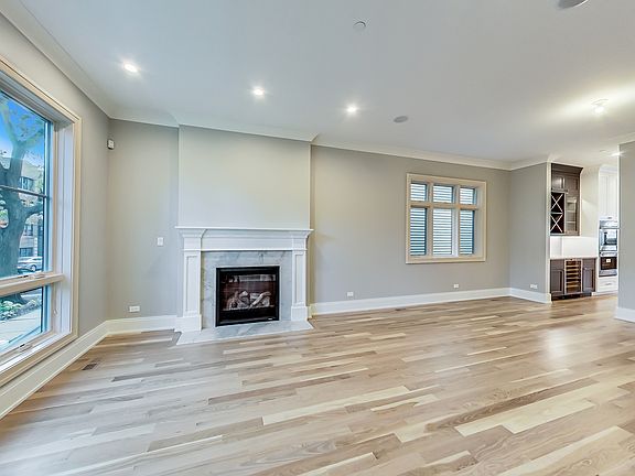 3rd image of 3624 N Bosworth Ave