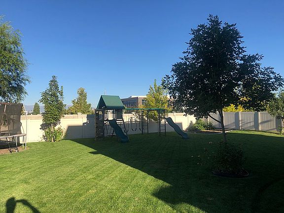 3rd image of 513 N 1790 W