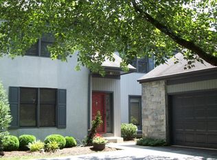 57 Deer Ford Dr, Lancaster, PA 17601