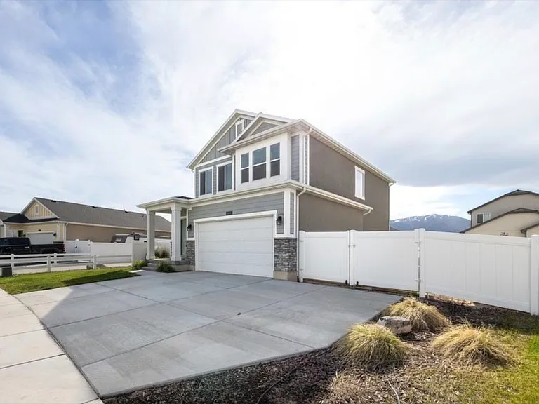 6163 N White Rock Rd — Photo 2