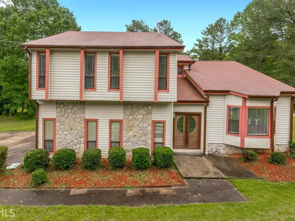 660 Fern Brooks Dr SW, Atlanta, GA 30331