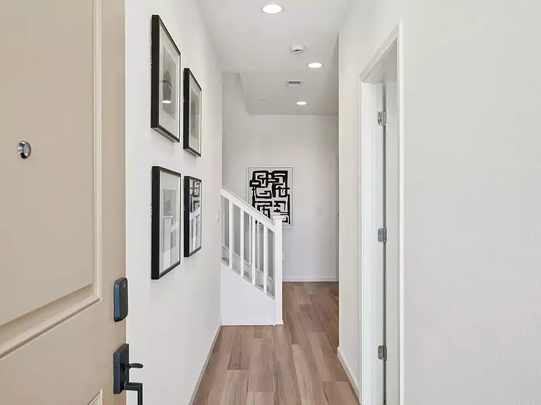 5606 Glass Rd — Photo 2