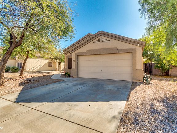 3rd image of 2451 W Hayden Peak Dr