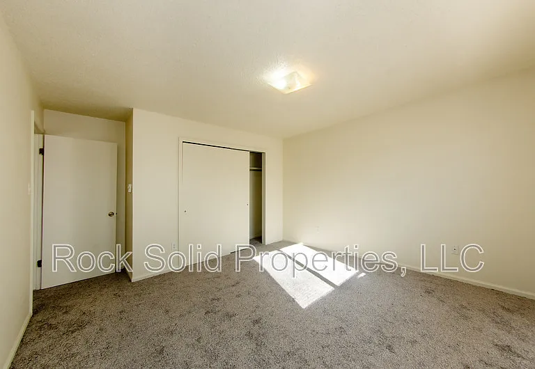 1825 Edgewater Ave #1831 — Photo 12
