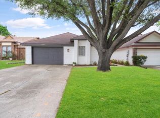 5504 Village Green Dr, Mesquite, TX 75150