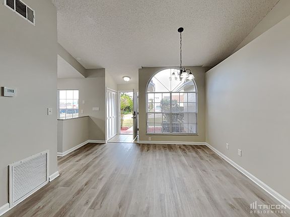 5th image of 3521 Westland Dr
