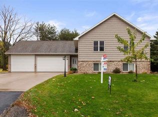 120 S Lake St, Hortonville, WI 54944