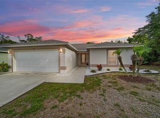 128 Spur Dr, Rotonda West, FL 33947