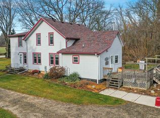 N430 Hopkins Rd, Arlington, WI 53911