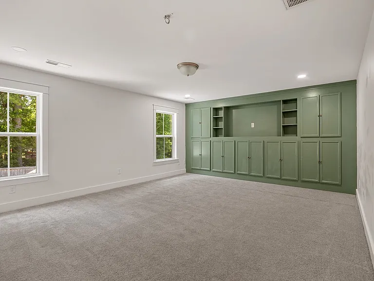 1037 Cortland Valley — Photo 30