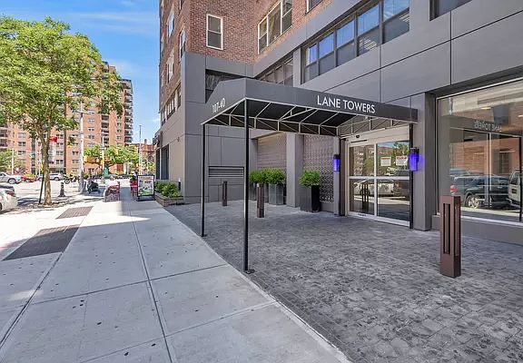 2nd image of 107-40 Queens Blvd #10