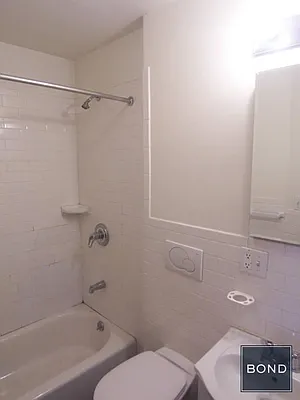 Rented by Bond New York | media 7