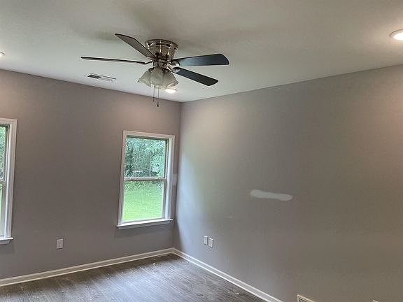 5th image of 4391 Oaks Royal Dr Lot 11