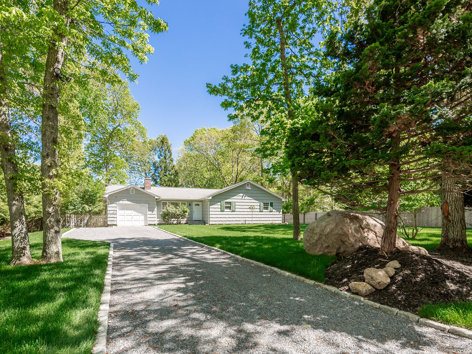 141 Kings Point Rd, East Hampton, NY 11937 Zillow