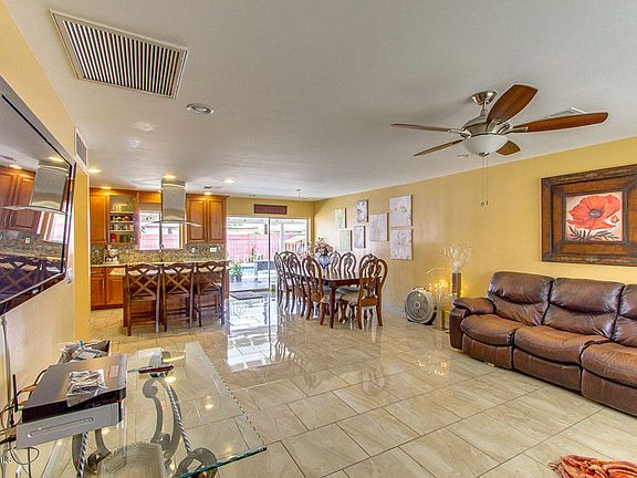 5th image of 3415 W Sierra Vista Dr