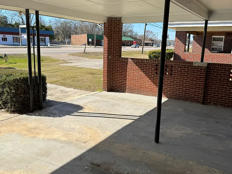 365 Whittaker Pkwy — Photo 14