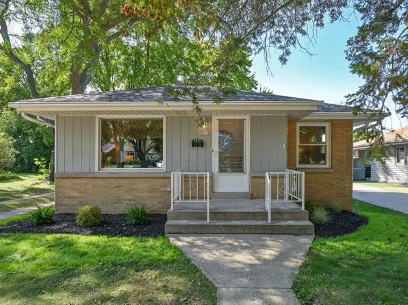 3669 South Quincy COURT, Milwaukee, WI 53207