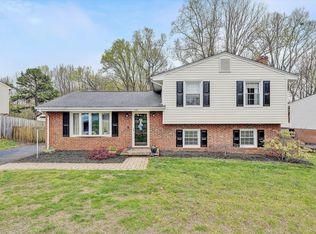 1740 Parker Ln, Vinton, VA 24179