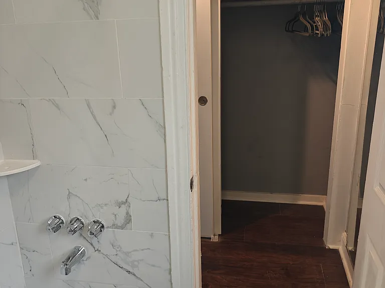 101 Walnut St #B — Photo 14