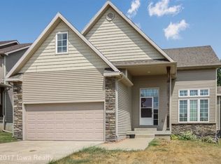 1219 Parkhill Dr, Norwalk, IA 50211