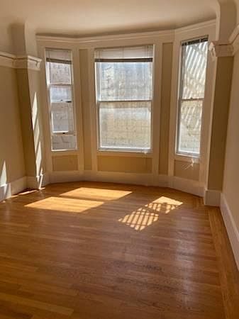 1st image of 542 Mason St #45