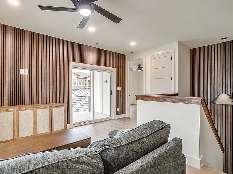 2705 Gordon Ave — Photo 24