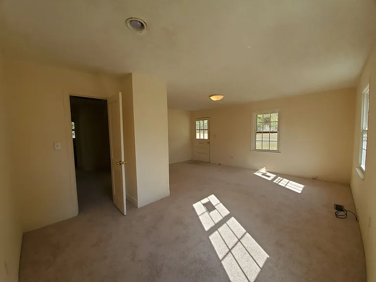 905 N Fulton St — Photo 11
