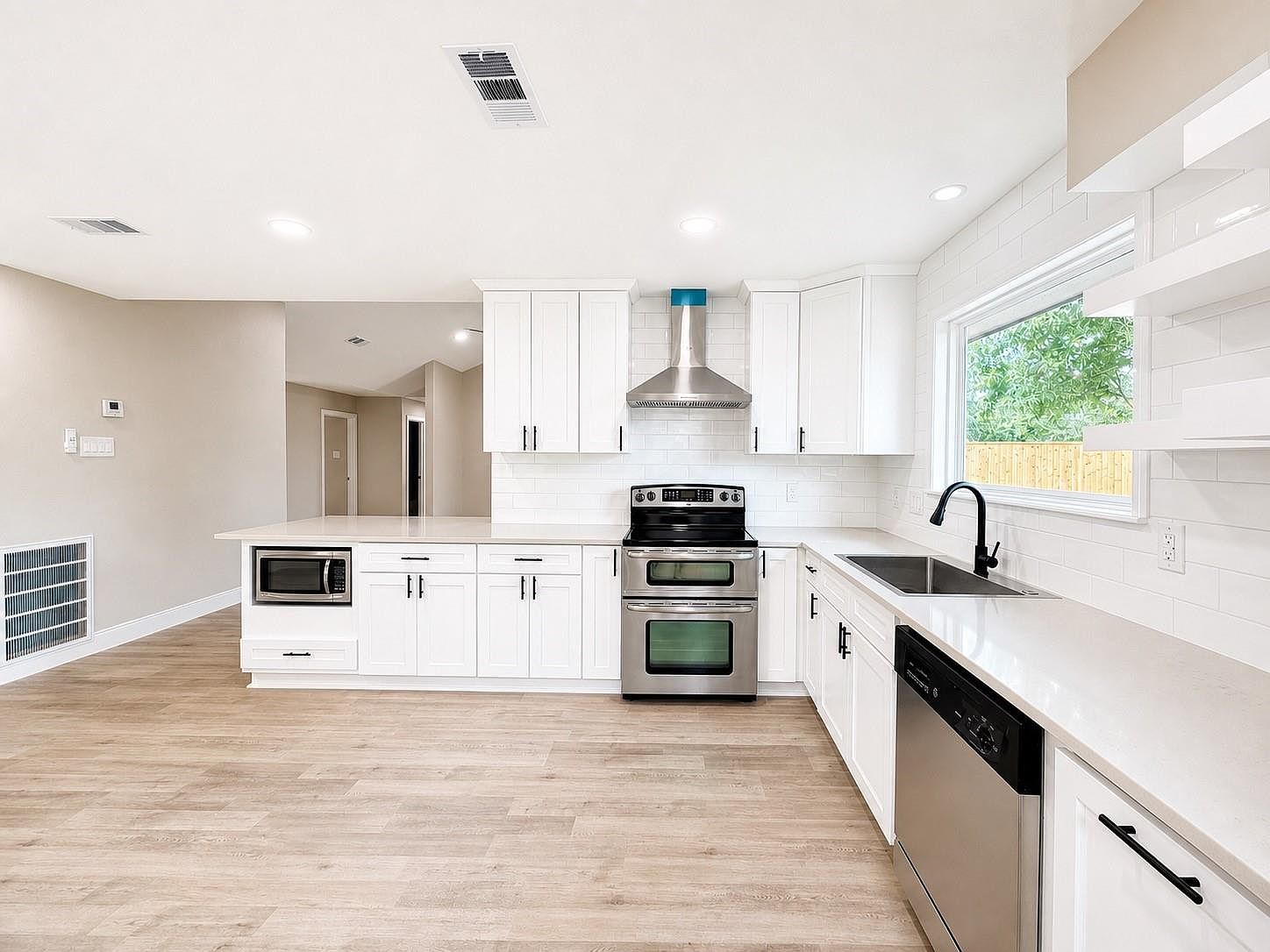 えにゃ 6702 Kearney Dr, Richmond, TX 77469 | MLS #87132466 | Zillow