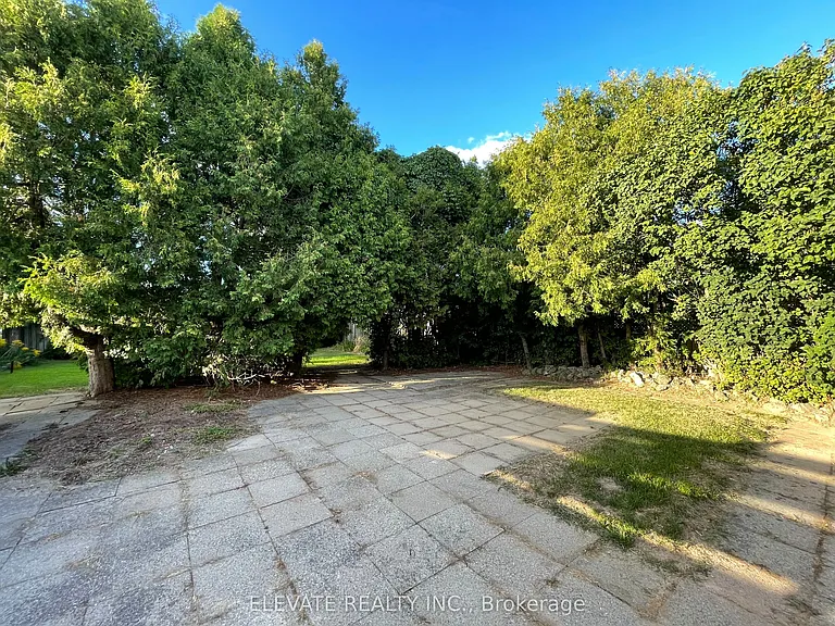 64 Nash Dr — Photo 16