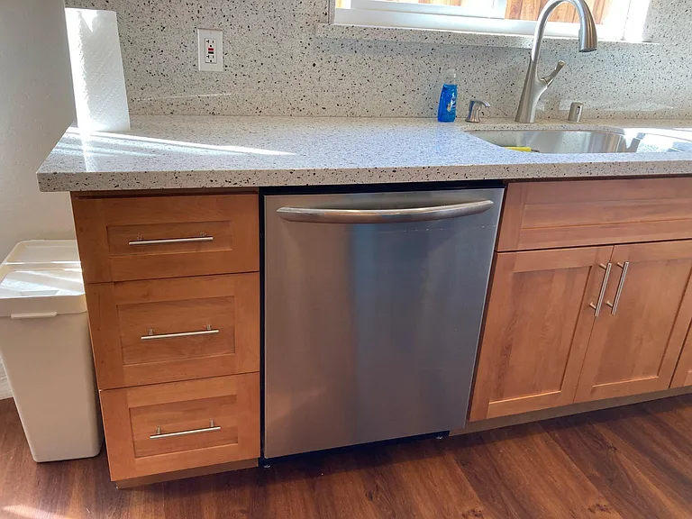 1691 Ontario Dr #3 — Photo 25