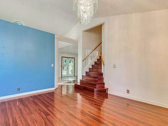 3rd image of 3851 W Whitten St