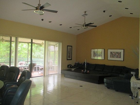 5th image of 7925 NW 85th Ave
