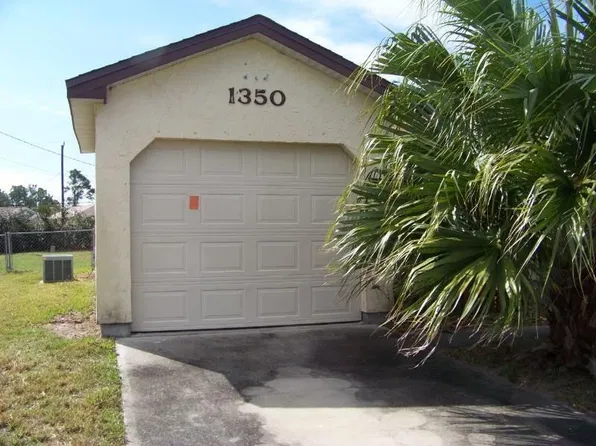1350 Lotus St SE, Palm Bay, FL 32909