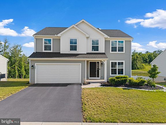 2nd image of 384 Old Ivy Dr