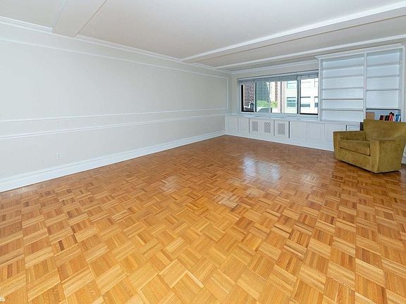 2nd image of 100 W 89th St APT 8J