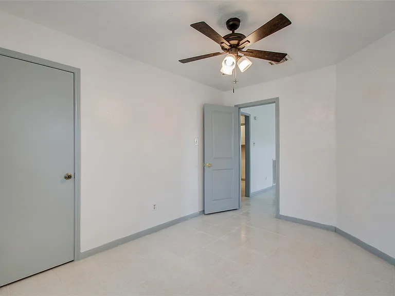 2538 Knights Cir — Photo 23