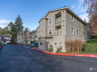 20800 72nd Ave W APT 201, Edmonds, WA 98026